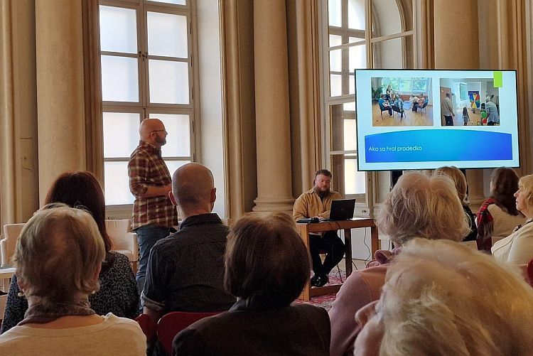 Bratislavskí seniori a spájanie komunít