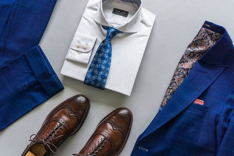 Nesmrteľná kombinácia. Košeľa a nohavice